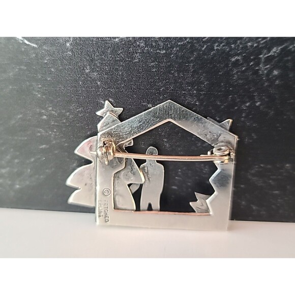 Far Fetched 925 Sterling Silver Christmas Scene Brooch Vintage - Picture 2 of 10